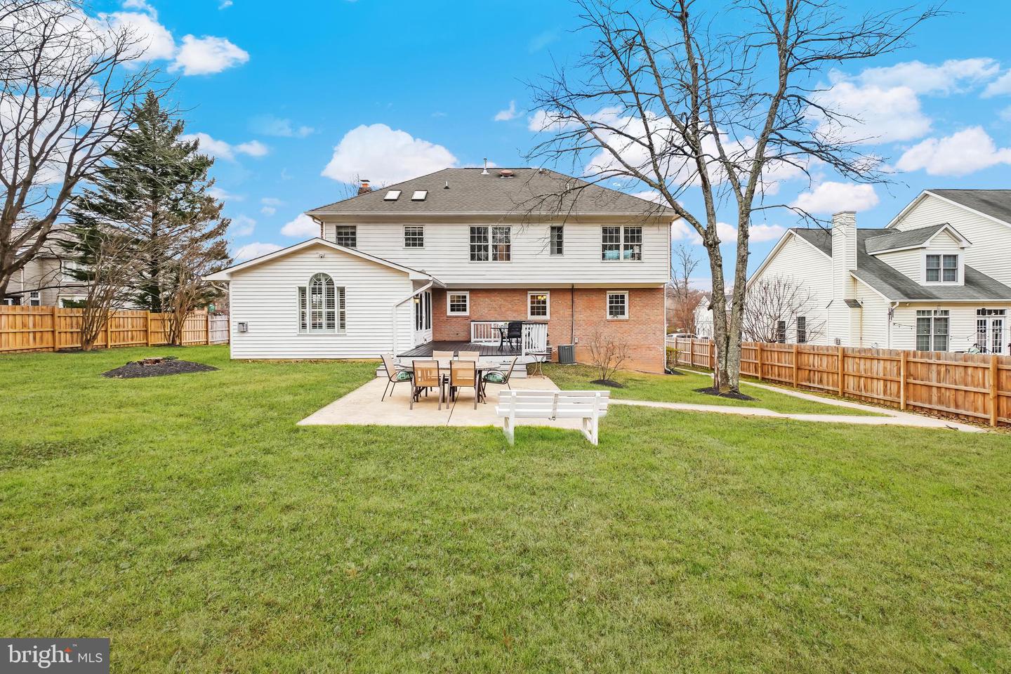 Fairfax, Virginia, 22030, United States, 5 Bedrooms Bedrooms, ,6 BathroomsBathrooms,Residential,Active,2008336