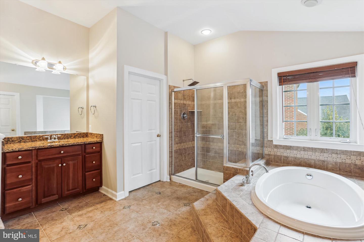 Frederick, Maryland, 21704, United States, 6 Bedrooms Bedrooms, ,4 BathroomsBathrooms,Residential,Active,1884907