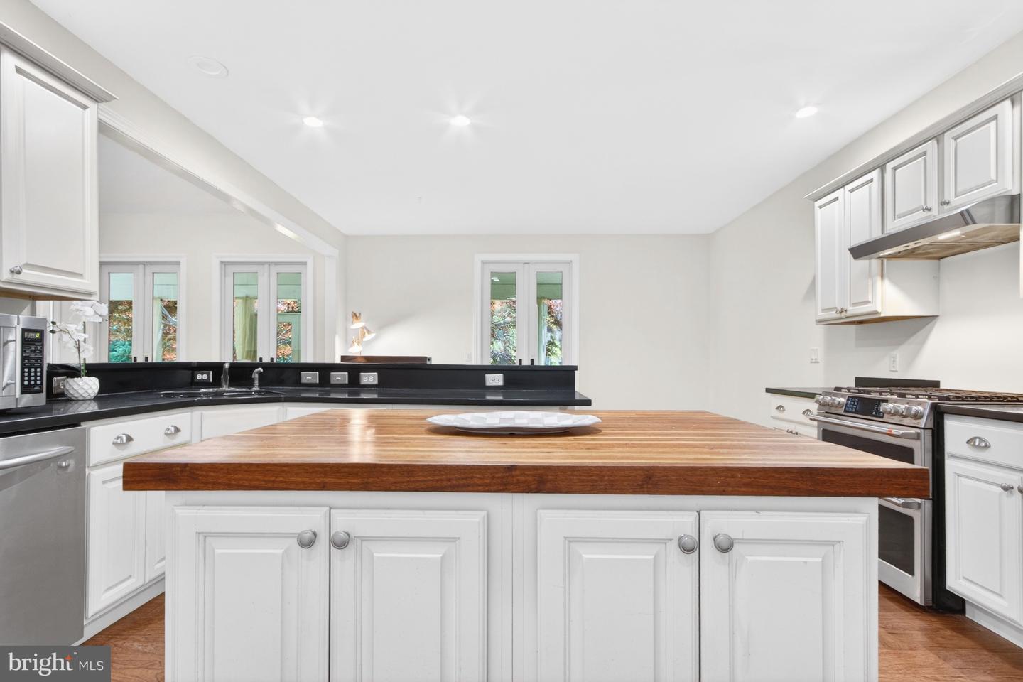 Rehoboth Beach, Delaware, 19971, United States, 4 Bedrooms Bedrooms, ,4 BathroomsBathrooms,Residential,Active,2035684