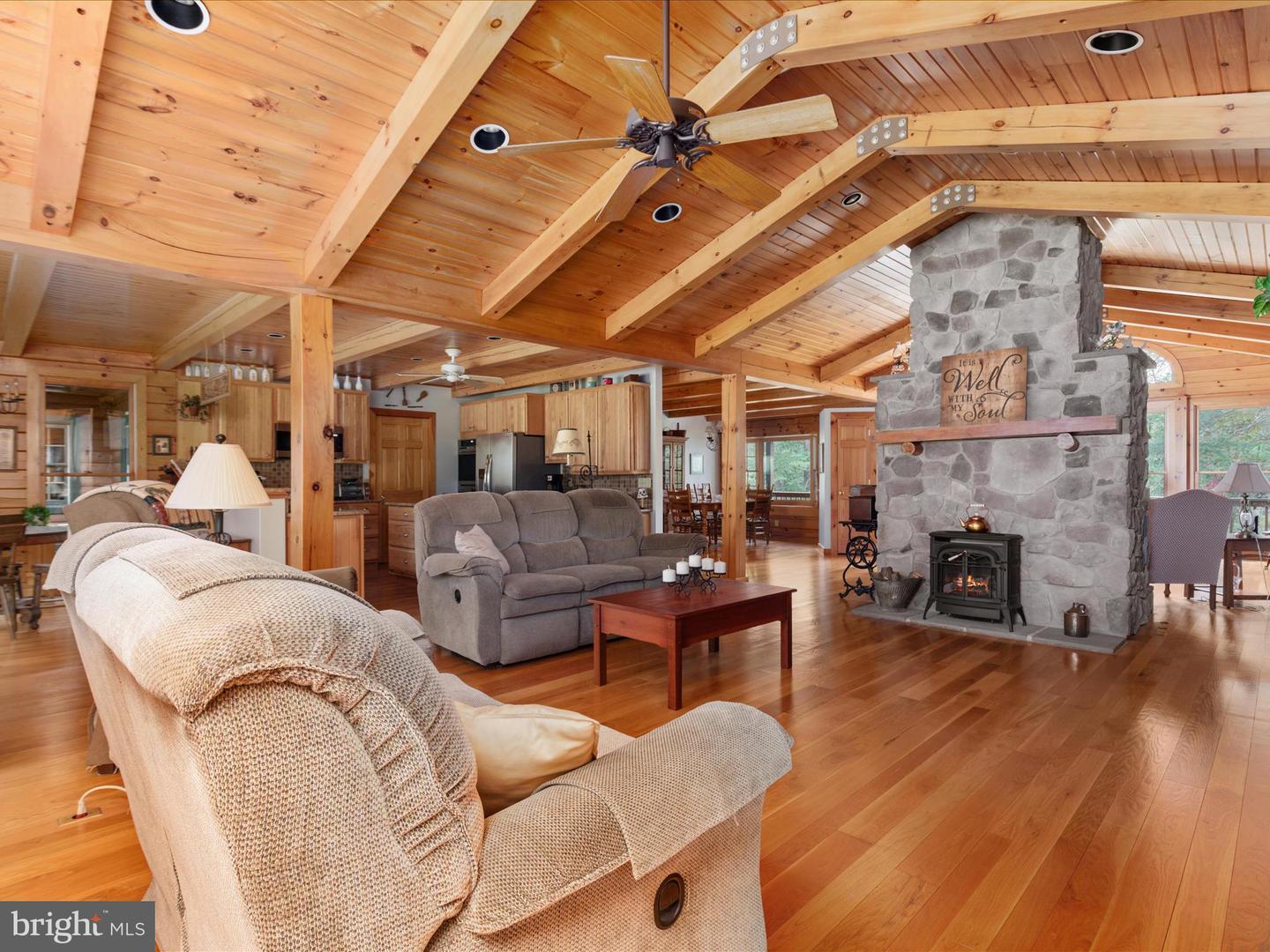 Winchester, Virginia, 22603, United States, 4 Bedrooms Bedrooms, ,4 BathroomsBathrooms,Residential,Active,1943761