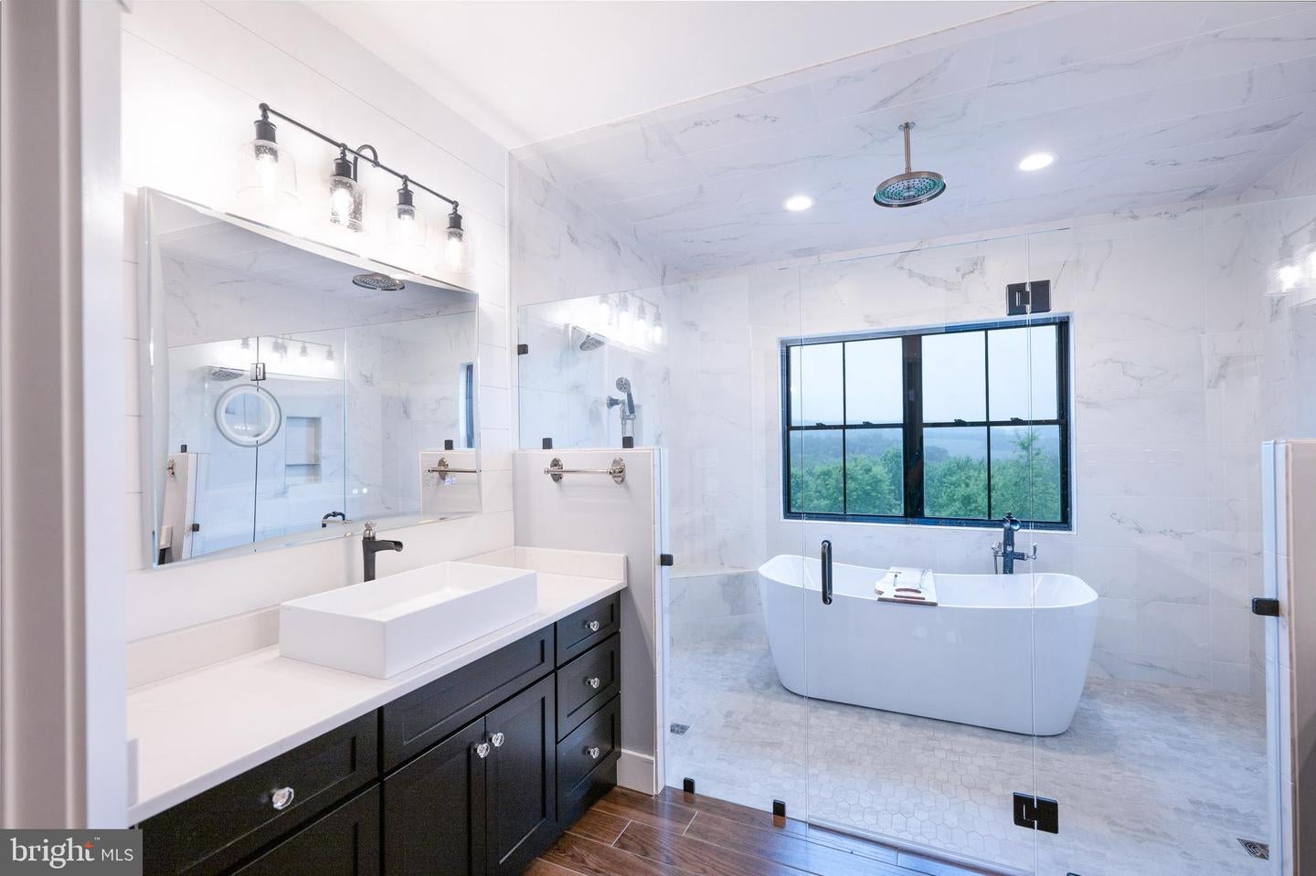 Kutztown, Pennsylvania, 19530, United States, 6 Bedrooms Bedrooms, ,5 BathroomsBathrooms,Residential,Active,1968418