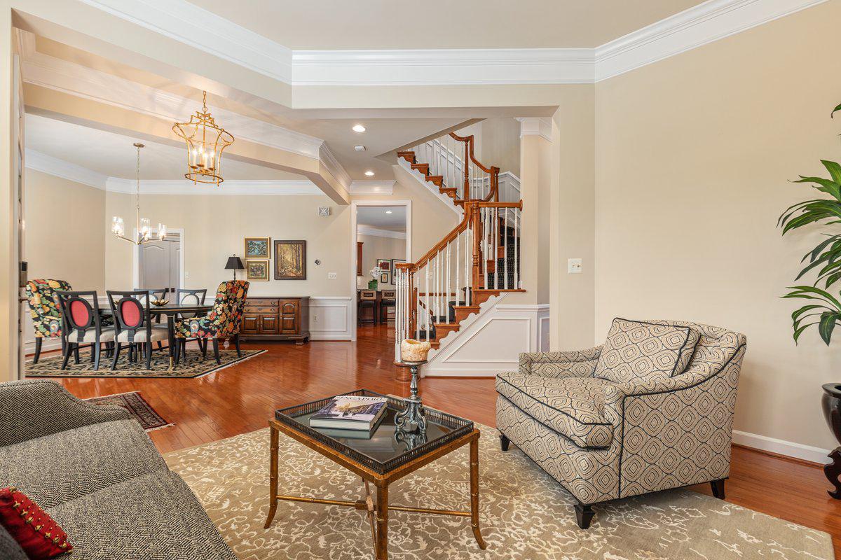 Leesburg, Virginia, 20176, United States, 4 Bedrooms Bedrooms, ,5 BathroomsBathrooms,Residential,Active,2044548