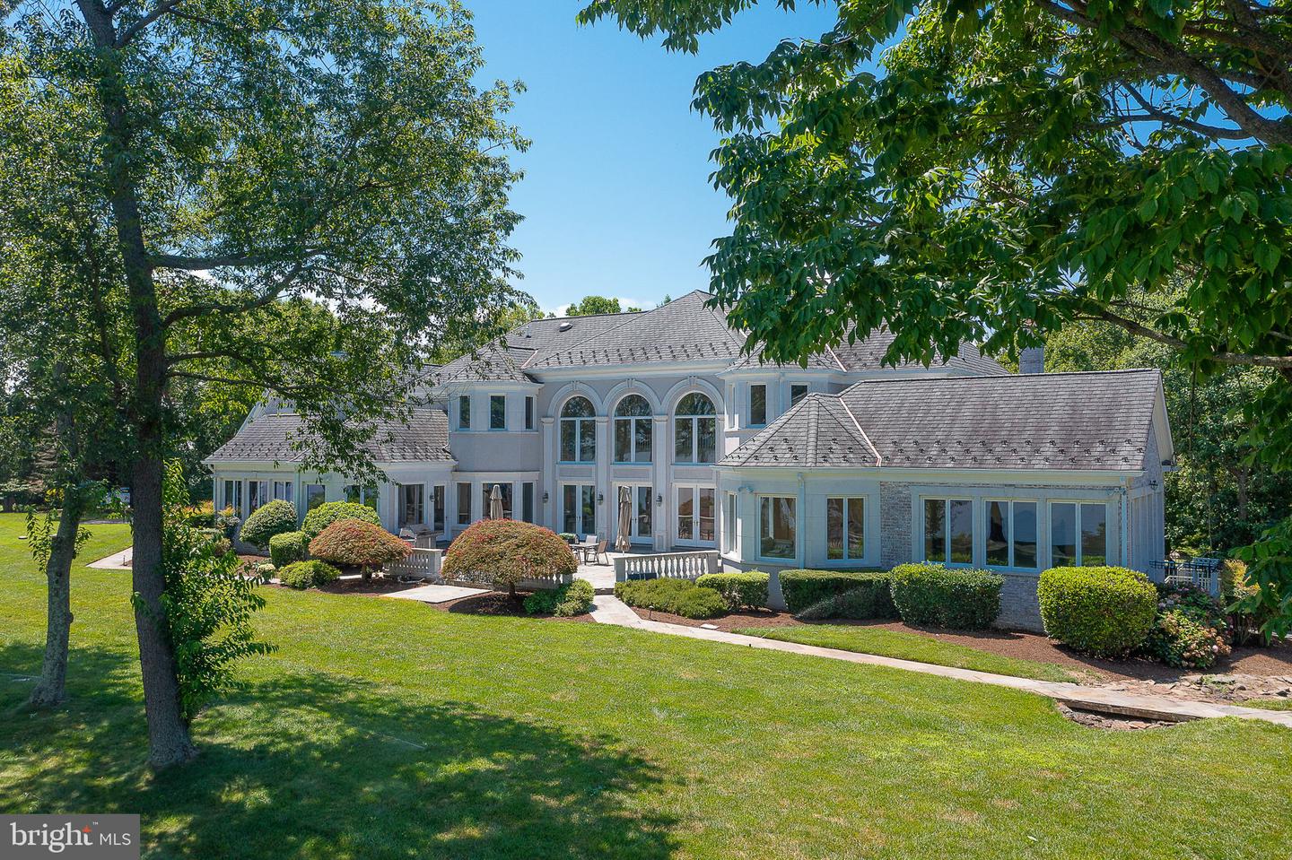 Lorton, Virginia, 22079, United States, 6 Bedrooms Bedrooms, ,8 BathroomsBathrooms,Residential,Active,1933878
