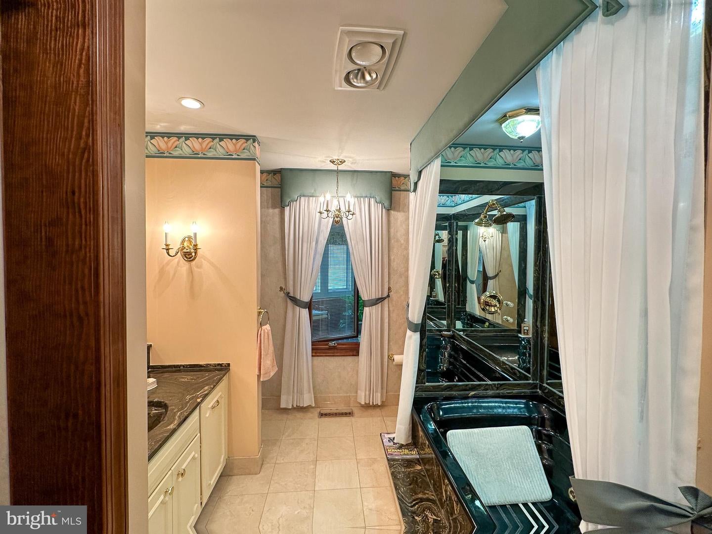 Downingtown, Pennsylvania, 19335, United States, 3 Bedrooms Bedrooms, ,2 BathroomsBathrooms,Residential,Active,1892412