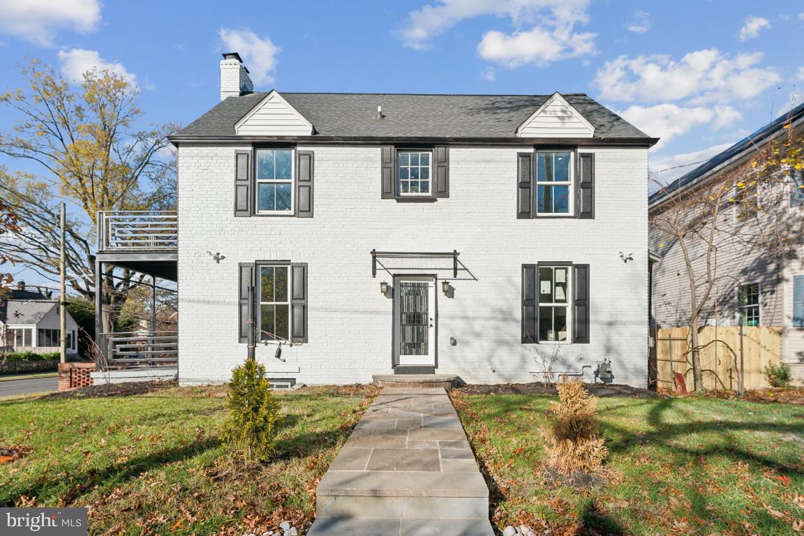 Washington, District Of Columbia, 20018, United States, 5 Bedrooms Bedrooms, ,5 BathroomsBathrooms,Residential,Active,2007330