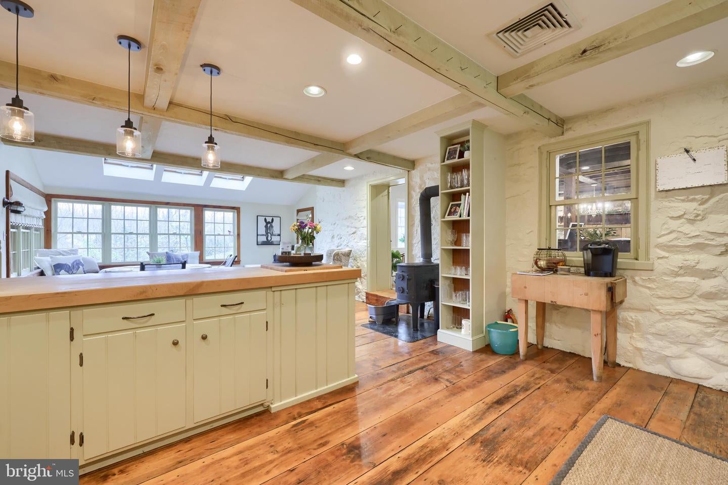 Reading, Pennsylvania, 19606, United States, 5 Bedrooms Bedrooms, ,4 BathroomsBathrooms,Residential,Active,2045028