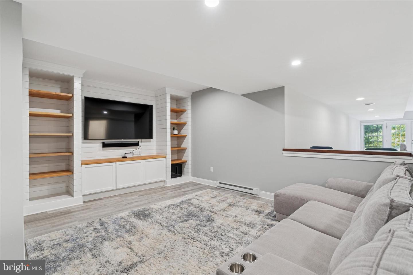 Kennett Square, Pennsylvania, 19348, United States, 5 Bedrooms Bedrooms, ,7 BathroomsBathrooms,Residential,Active,1953669