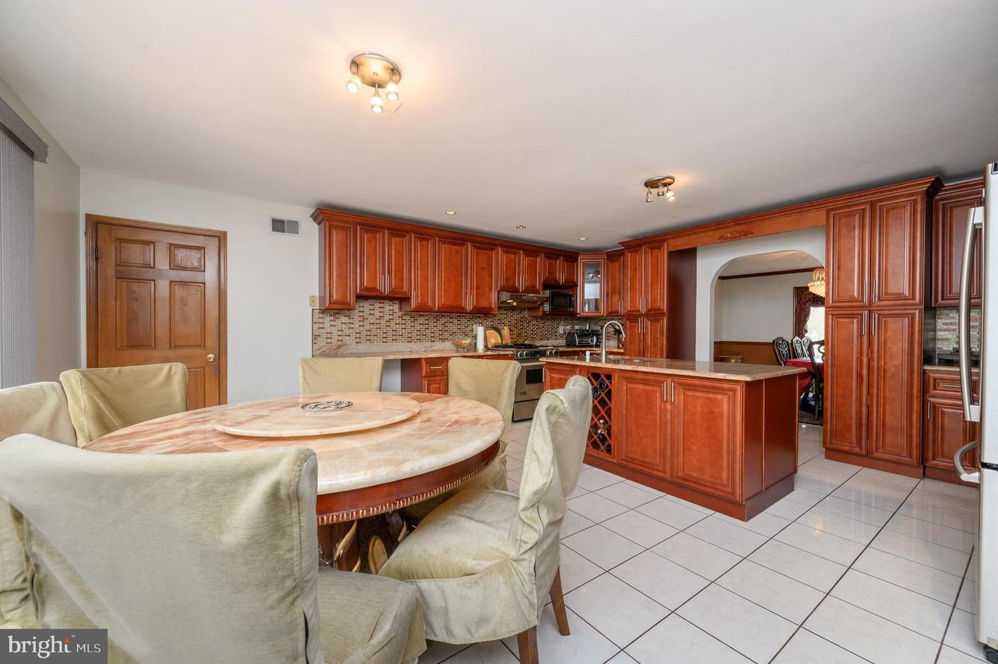 Monmouth Junction, New Jersey, 08852, United States, 5 Bedrooms Bedrooms, ,5 BathroomsBathrooms,Residential,Active,1987239