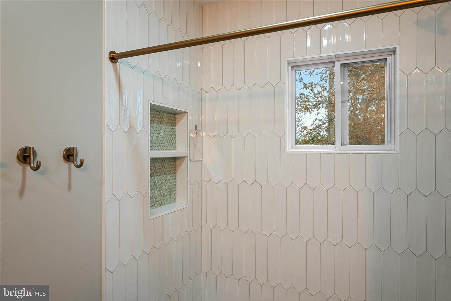 Centreville, Virginia, 20120, United States, 4 Bedrooms Bedrooms, ,3 BathroomsBathrooms,Residential,Active,2015484