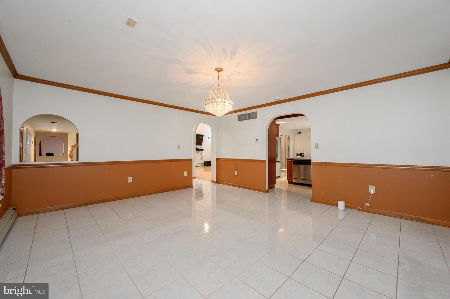 Monmouth Junction, New Jersey, 08852, United States, 5 Bedrooms Bedrooms, ,6 BathroomsBathrooms,Residential,Active,2044533