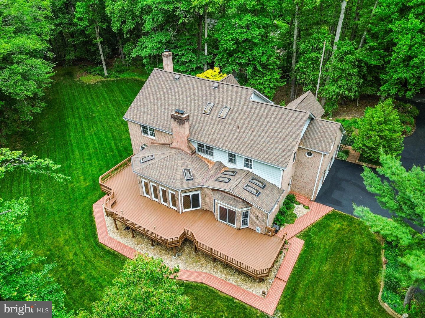 Clifton, Virginia, 20124, United States, 5 Bedrooms Bedrooms, ,6 BathroomsBathrooms,Residential,Active,2025639