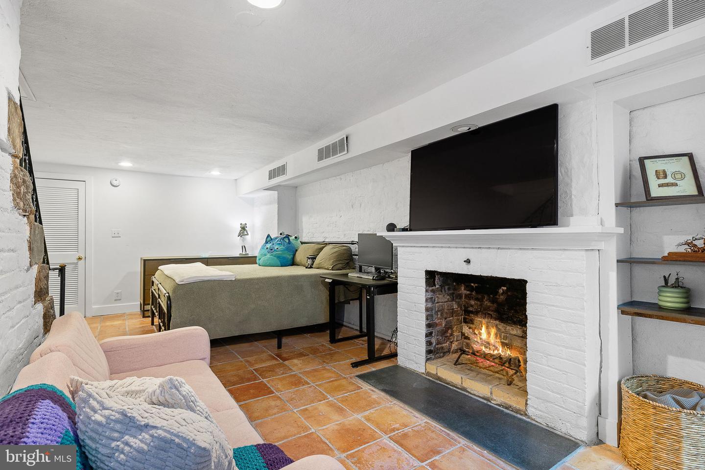 Alexandria, Virginia, 22314, United States, 3 Bedrooms Bedrooms, ,3 BathroomsBathrooms,Residential,Active,1927676