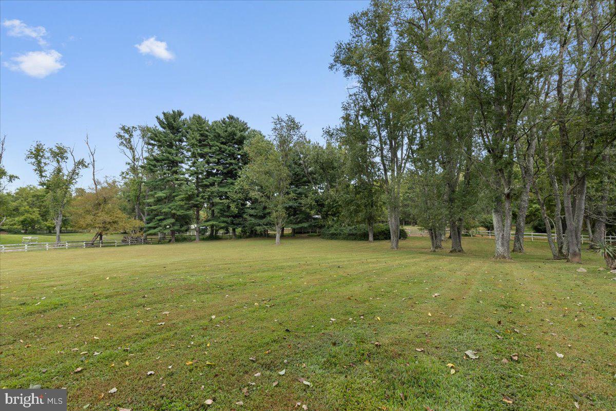 Great Falls, Virginia, 22066, United States, 5 Bedrooms Bedrooms, ,3 BathroomsBathrooms,Residential,Active,1941376
