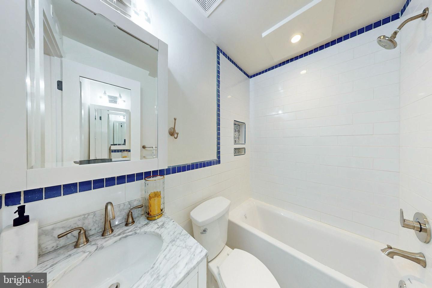 Washington, District Of Columbia, 20018, United States, 6 Bedrooms Bedrooms, ,5 BathroomsBathrooms,Residential,Active,1964489