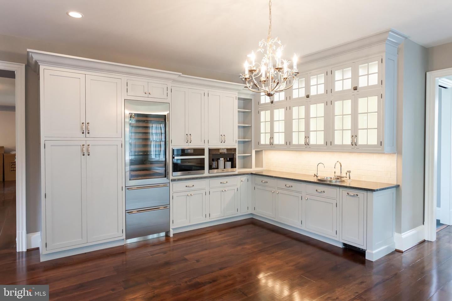 Arlington, Virginia, 22207, United States, 6 Bedrooms Bedrooms, ,9 BathroomsBathrooms,Residential,Active,1972156