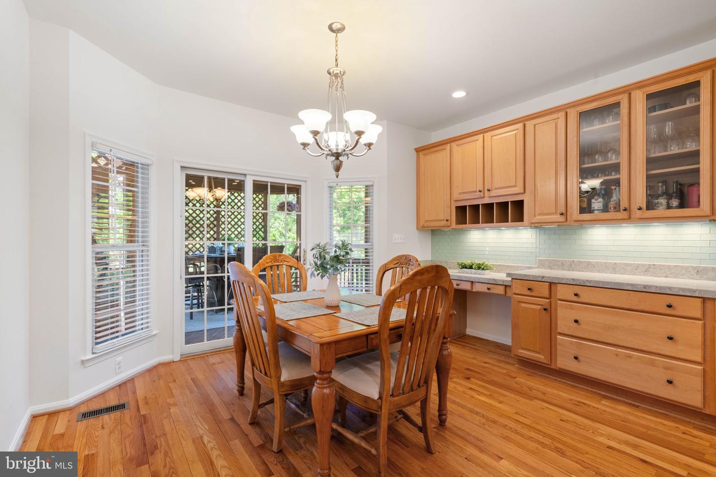 Springfield, Virginia, 22153, United States, 6 Bedrooms Bedrooms, ,6 BathroomsBathrooms,Residential,Active,2044593