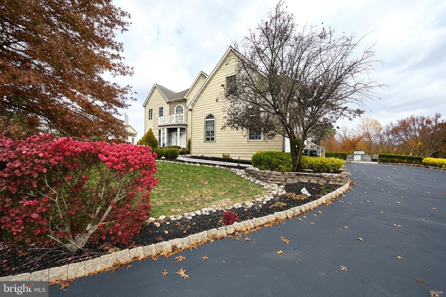 Blue Bell, Pennsylvania, 19422, United States, 4 Bedrooms Bedrooms, ,6 BathroomsBathrooms,Residential,Active,2008012