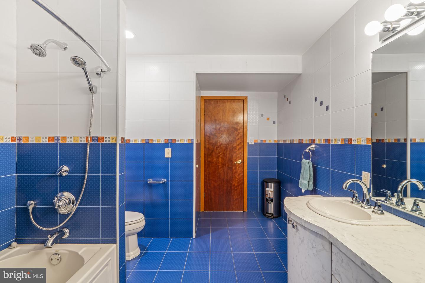 Huntingdon Valley, Pennsylvania, 19006, United States, 5 Bedrooms Bedrooms, ,3 BathroomsBathrooms,Residential,Active,2007964