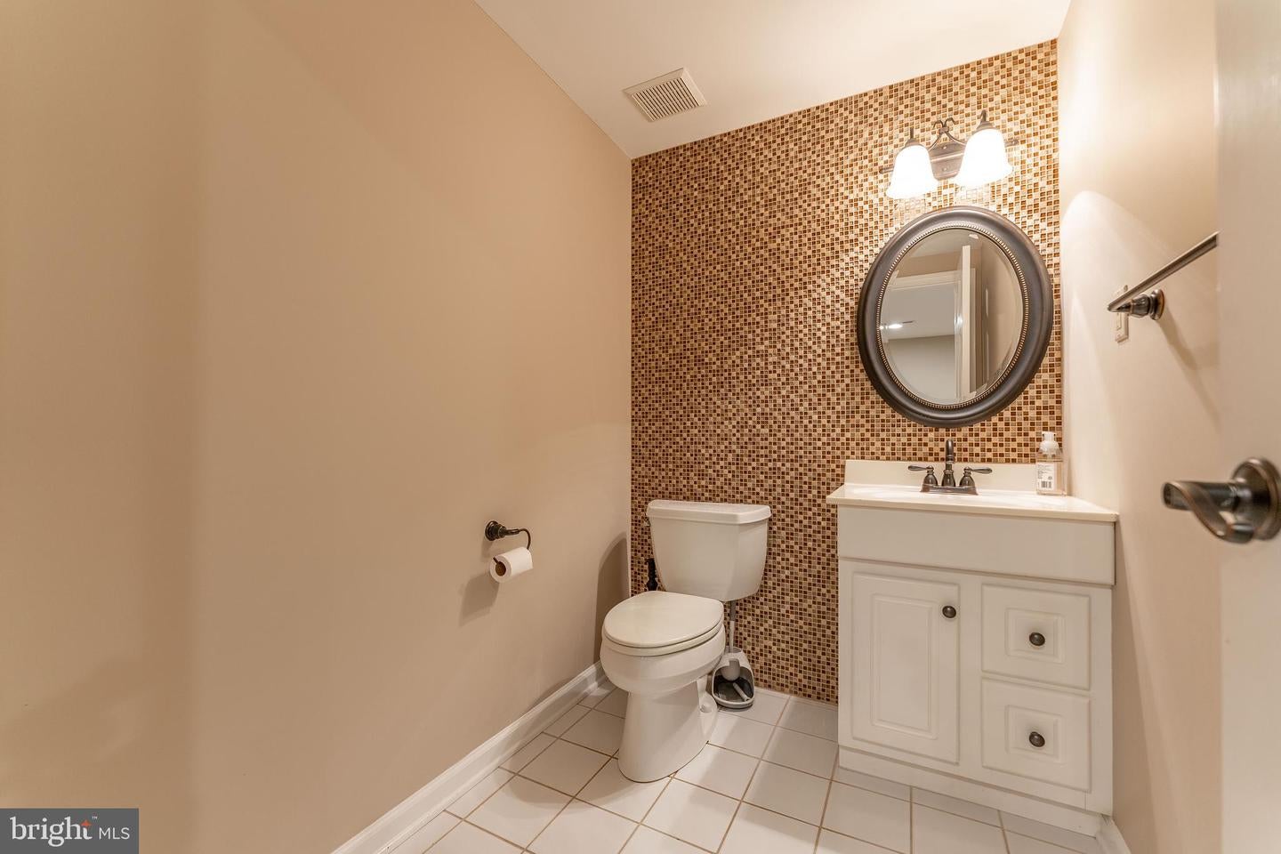 Wilmington, Delaware, 19807, United States, 6 Bedrooms Bedrooms, ,10 BathroomsBathrooms,Residential,Active,1839436