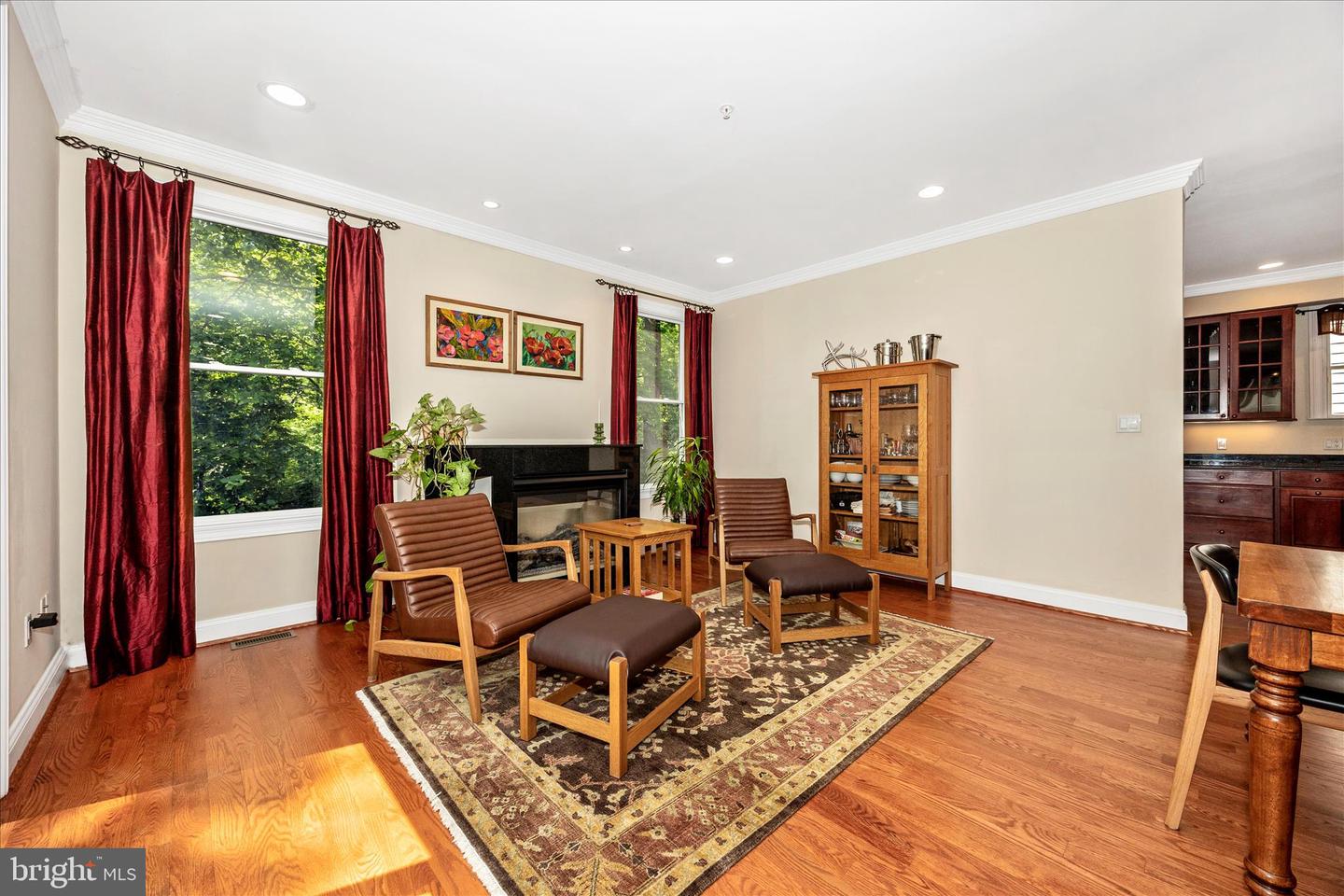 Kensington, Maryland, 20895, United States, 5 Bedrooms Bedrooms, ,5 BathroomsBathrooms,Residential,Active,2044984