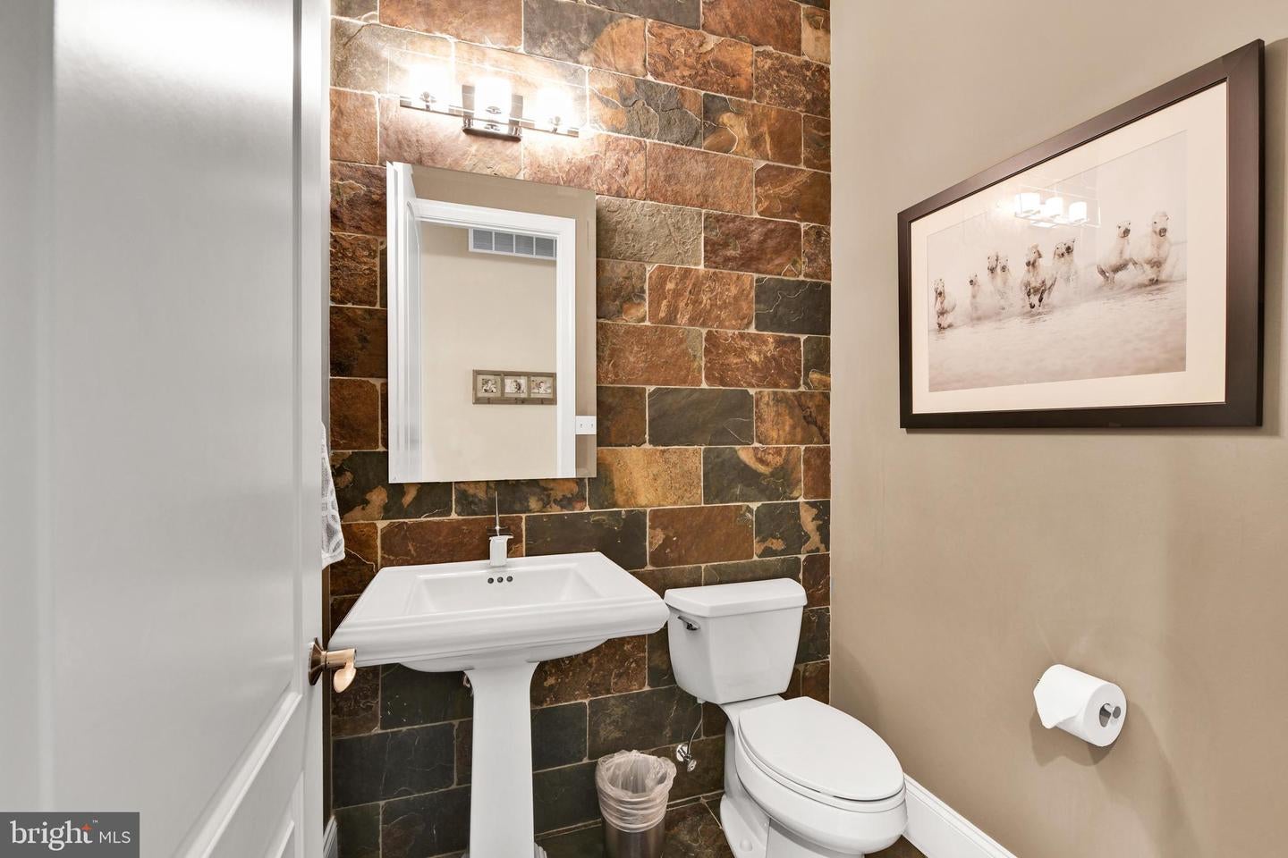 Mohnton, Pennsylvania, 19540, United States, 8 Bedrooms Bedrooms, ,8 BathroomsBathrooms,Residential,Active,1900217