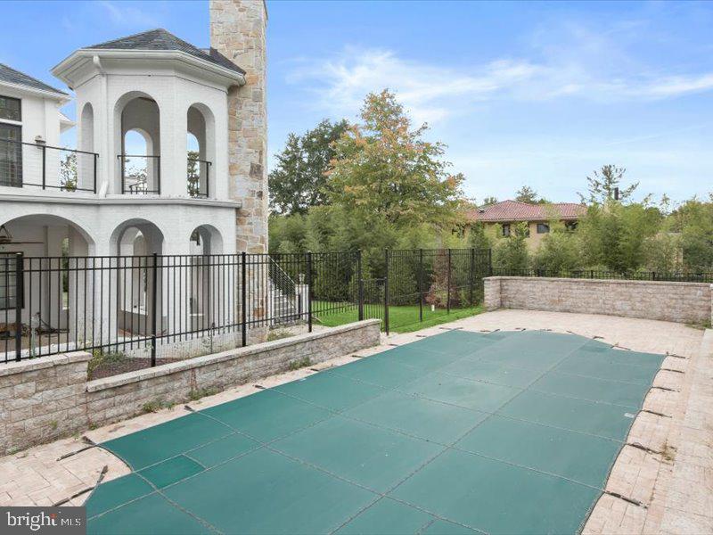 Potomac, Maryland, 20854, United States, 6 Bedrooms Bedrooms, ,7 BathroomsBathrooms,Residential,Active,1927645