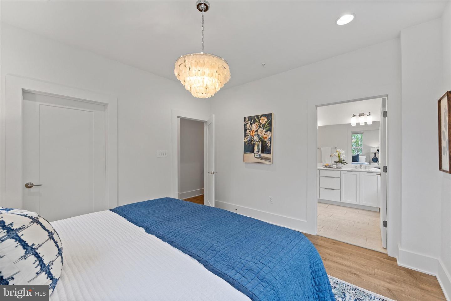 Potomac, Maryland, 20854, United States, 4 Bedrooms Bedrooms, ,5 BathroomsBathrooms,Residential,Active,1961966