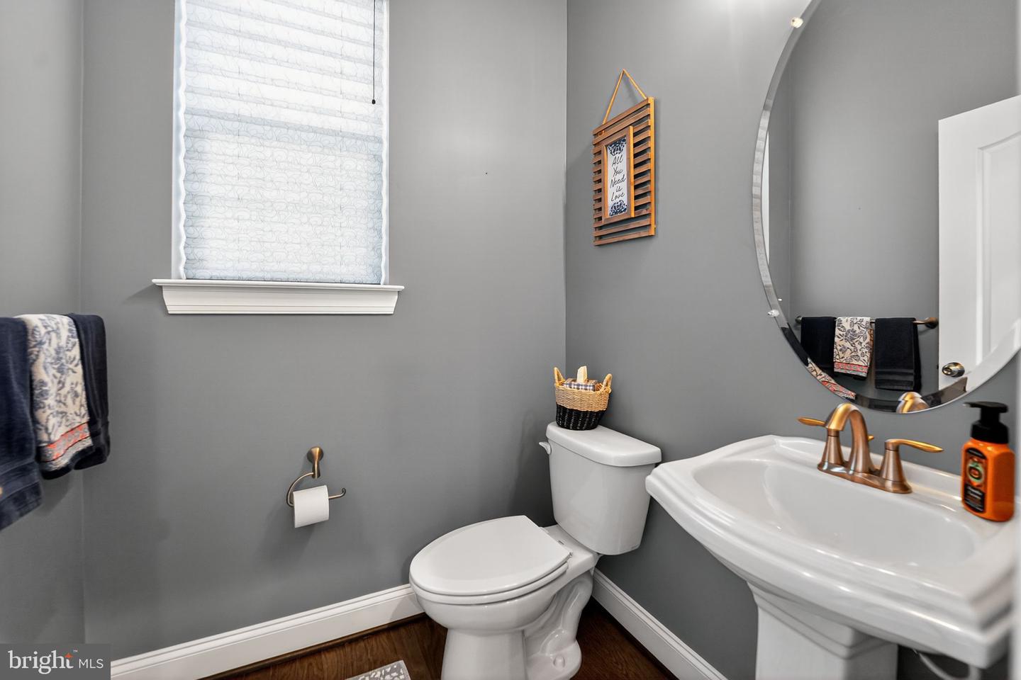 Middle River, Maryland, 21220, United States, 5 Bedrooms Bedrooms, ,5 BathroomsBathrooms,Residential,Active,1965821