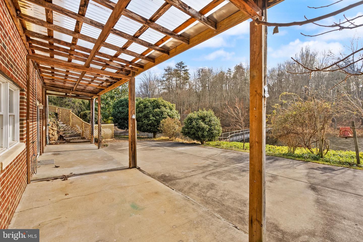 Amissville, Virginia, 20106, United States, 7 Bedrooms Bedrooms, ,4 BathroomsBathrooms,Residential,Active,1849572