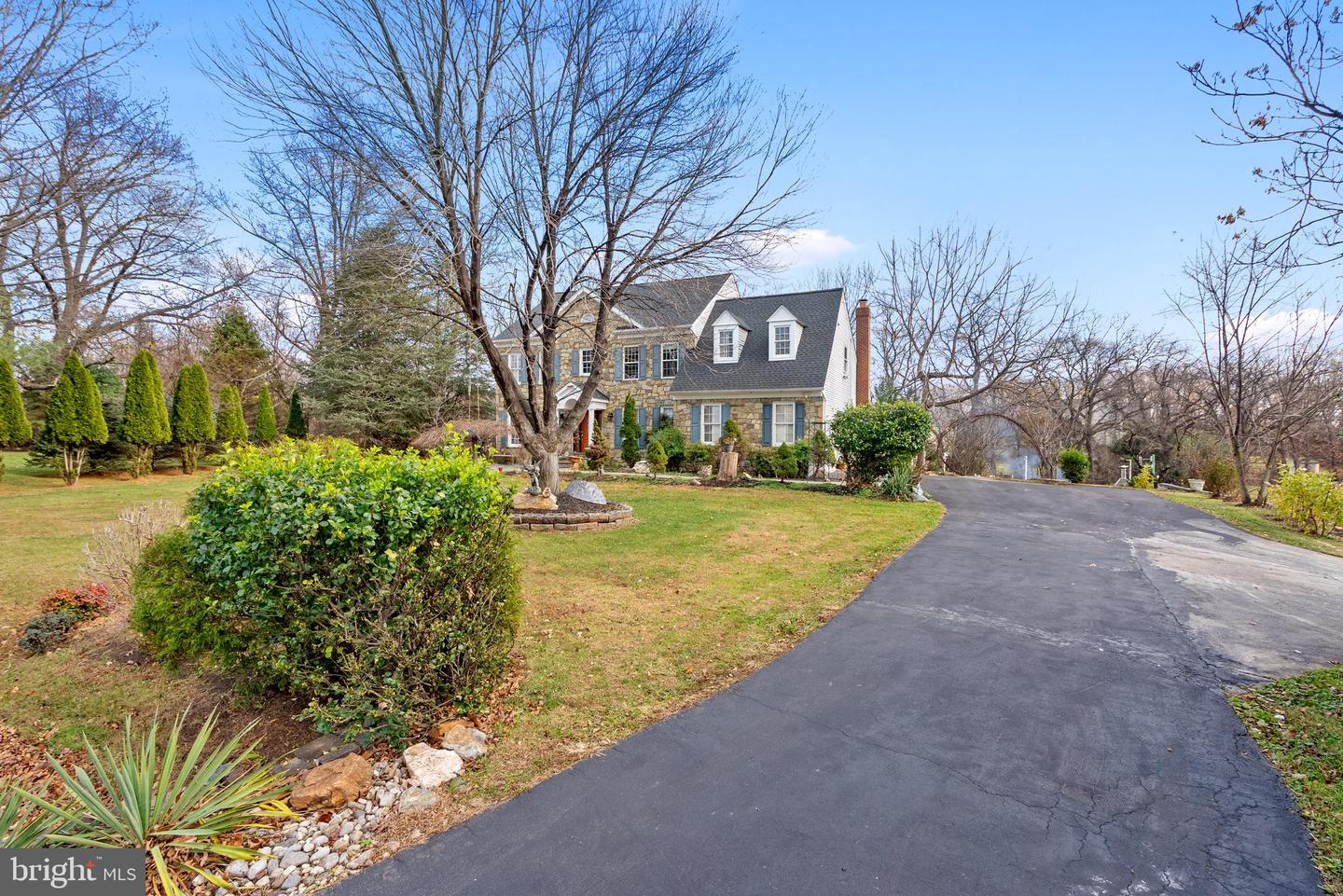 Gaithersburg, Maryland, 20879, United States, 5 Bedrooms Bedrooms, ,5 BathroomsBathrooms,Residential,Active,1999190