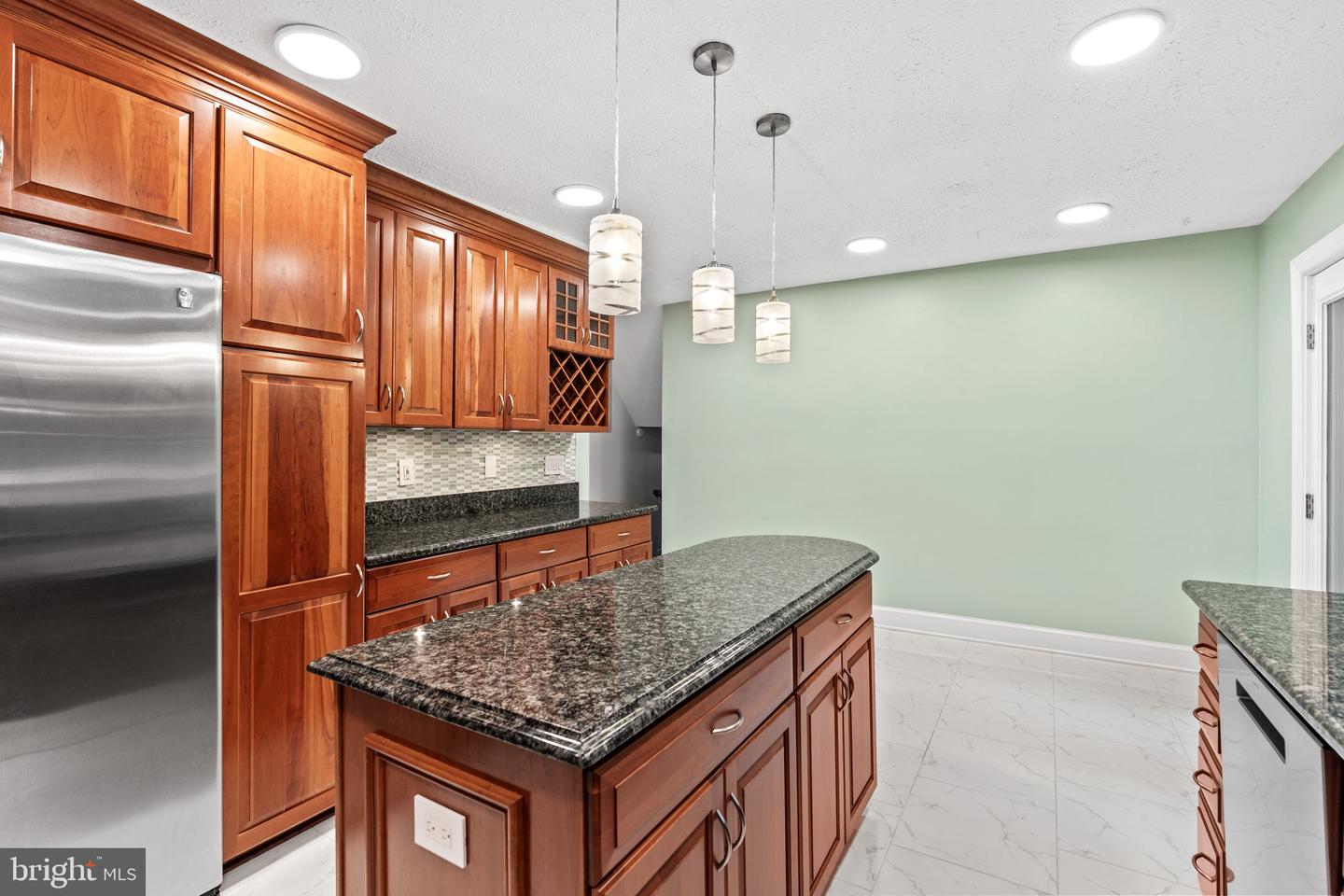 Reston, Virginia, 20191, United States, 3 Bedrooms Bedrooms, ,3 BathroomsBathrooms,Residential,Active,2044995