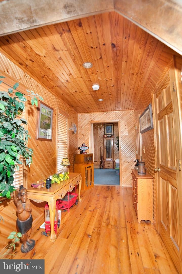 Martinsburg, West Virginia, 25404, United States, 5 Bedrooms Bedrooms, ,3 BathroomsBathrooms,Residential,Active,1936417