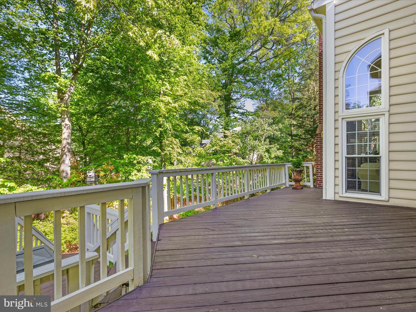 Fairfax Station, Virginia, 22039, United States, 4 Bedrooms Bedrooms, ,4 BathroomsBathrooms,Residential,Active,1905039