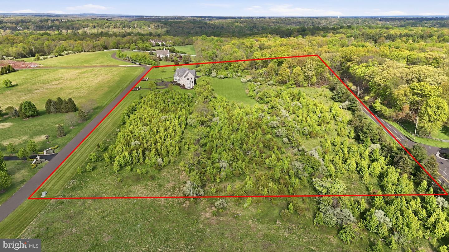 Perched at the pinnacle of an exclusive Upper Makefield Township encla – image 130