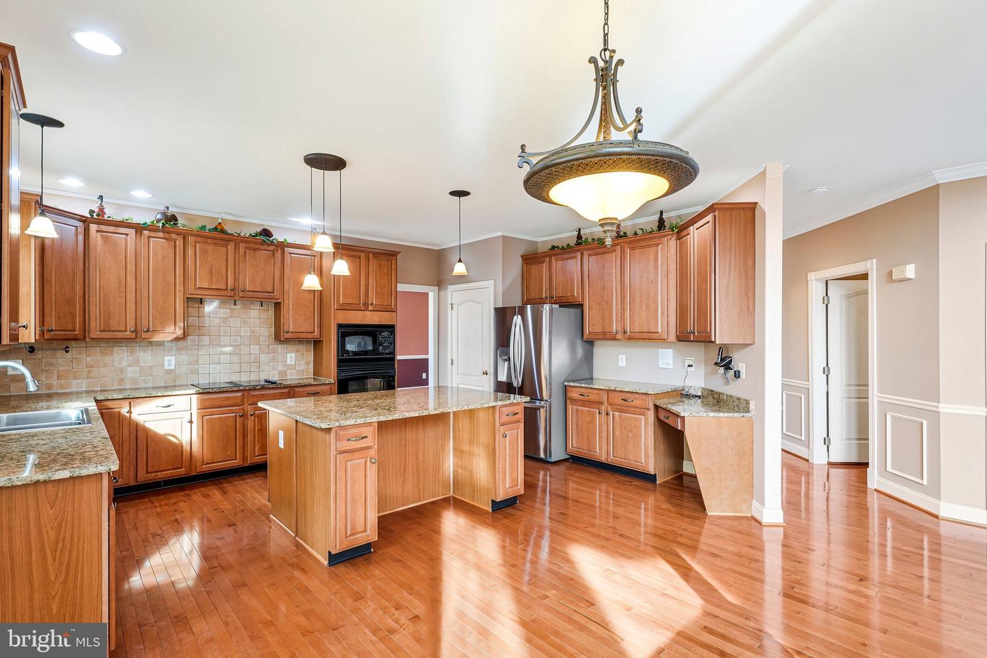 Leesburg, Virginia, 20175, United States, 5 Bedrooms Bedrooms, ,5 BathroomsBathrooms,Residential,Active,2021689