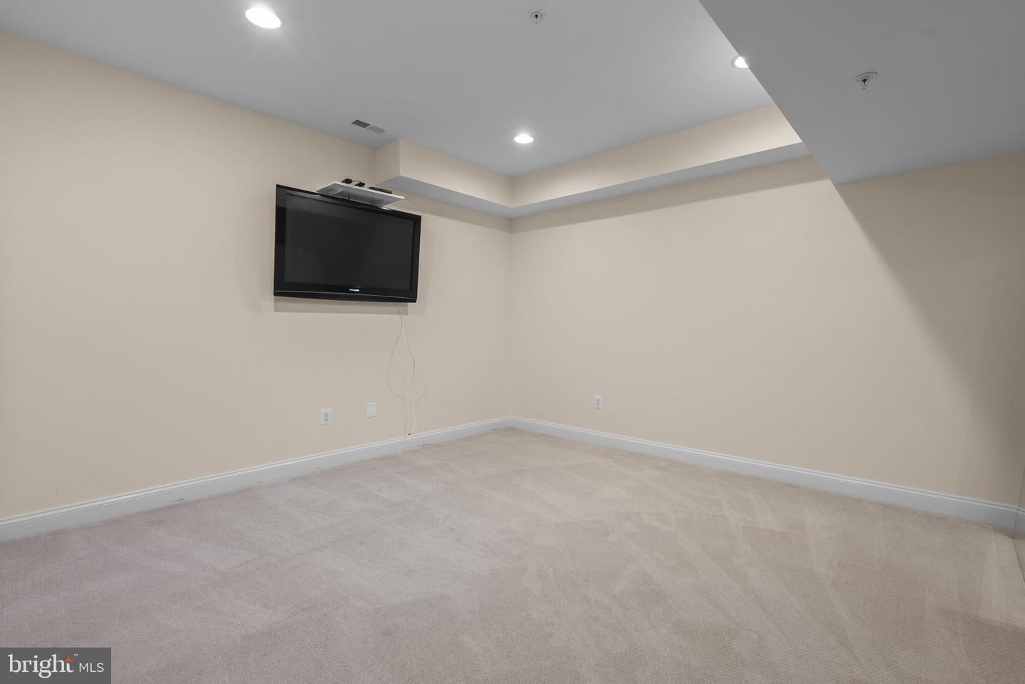 Bethesda, Maryland, 20814, United States, 5 Bedrooms Bedrooms, ,5 BathroomsBathrooms,Residential,Active,2045382