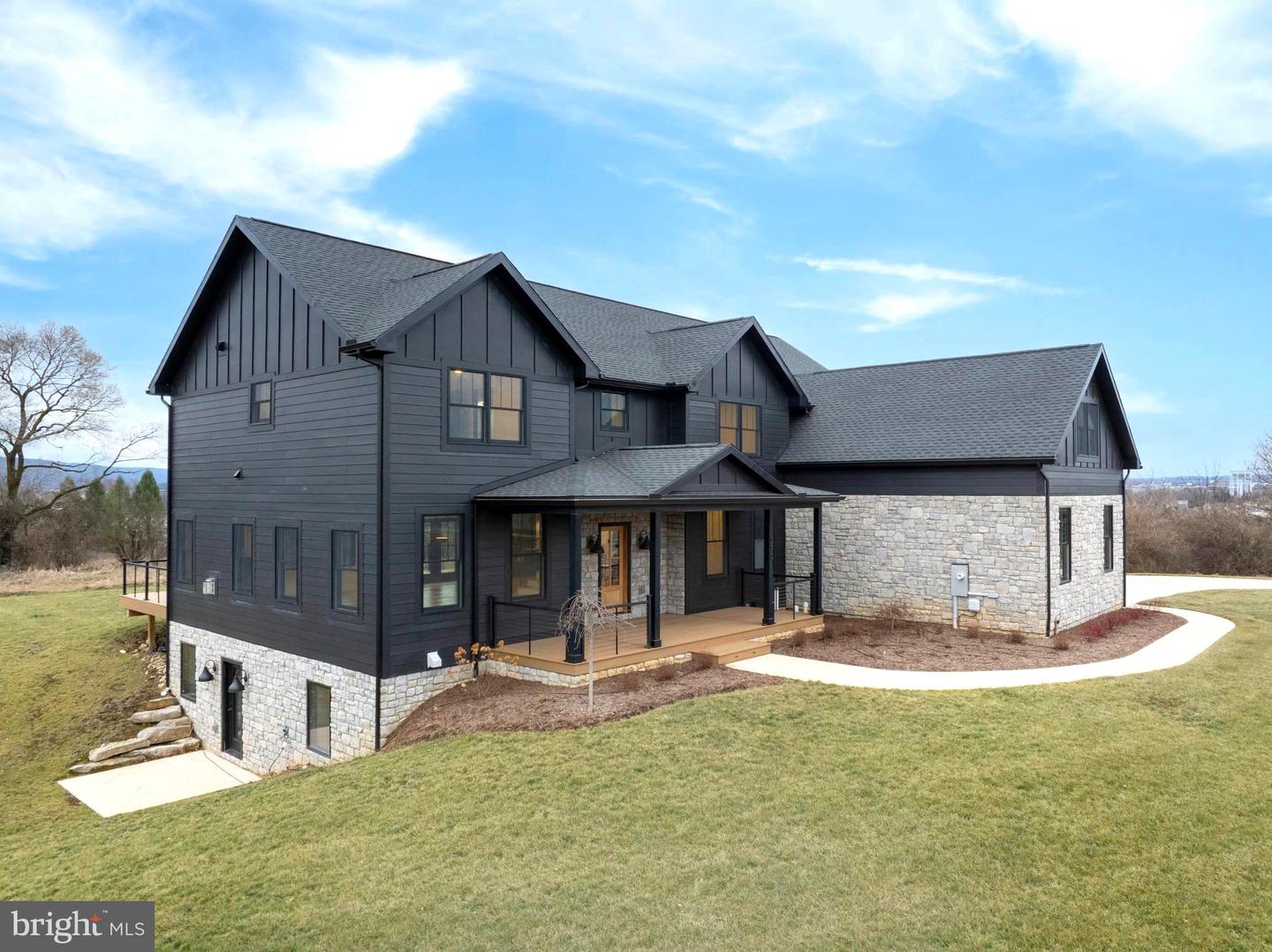 State College, Pennsylvania, 16801, United States, 5 Bedrooms Bedrooms, ,5 BathroomsBathrooms,Residential,Active,2010175