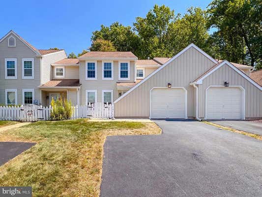 1811 MORRIS CIR, SOUTHAMPTON, PA 18966, photo 4 of 38