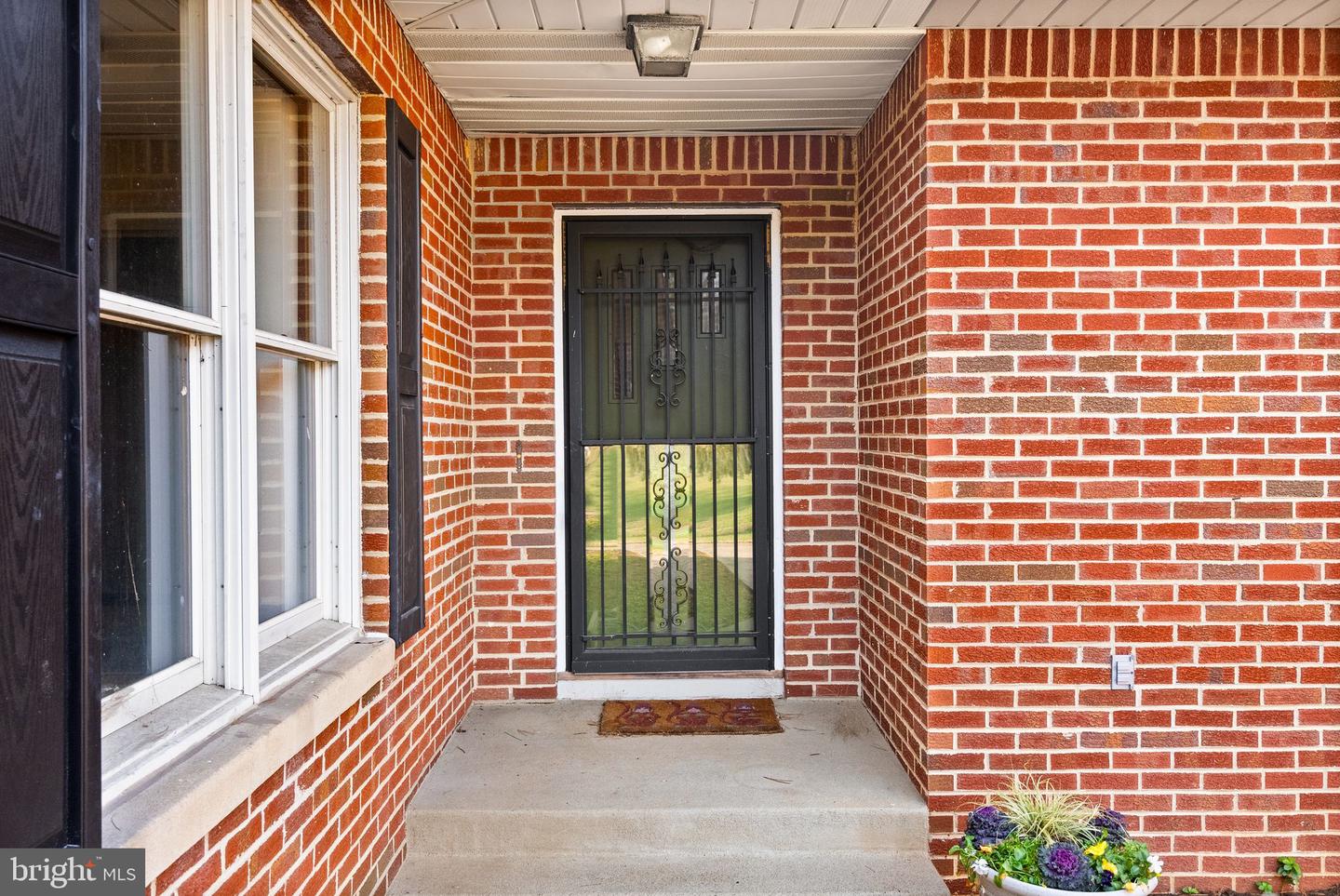 Amissville, Virginia, 20106, United States, 7 Bedrooms Bedrooms, ,4 BathroomsBathrooms,Residential,Active,1849572