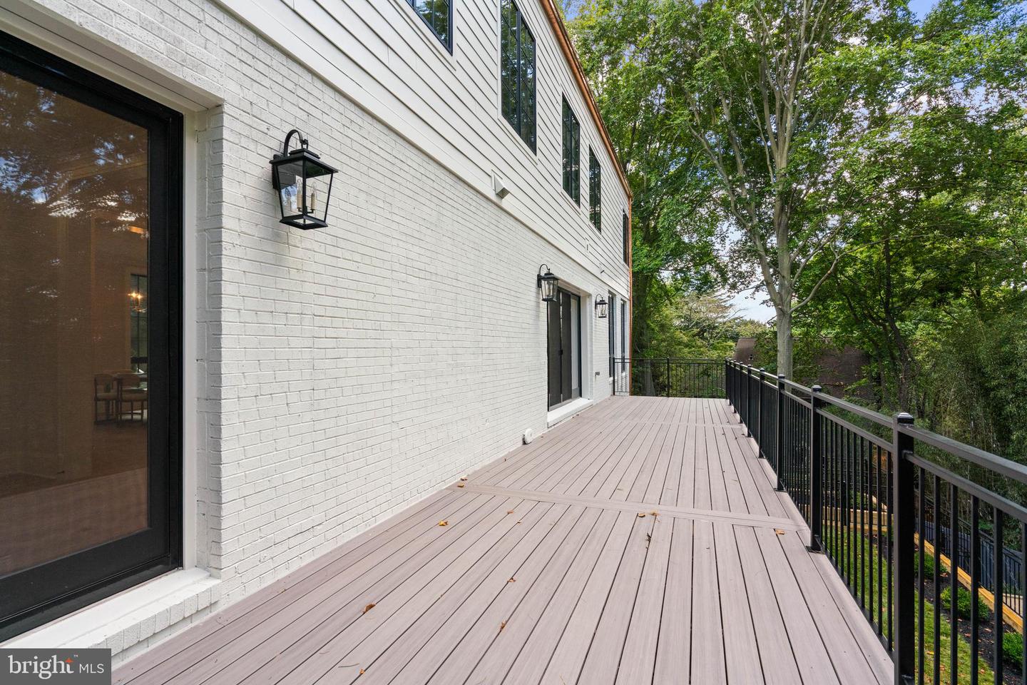 Washington, District Of Columbia, 20016, United States, 6 Bedrooms Bedrooms, ,8 BathroomsBathrooms,Residential,Active,1934802