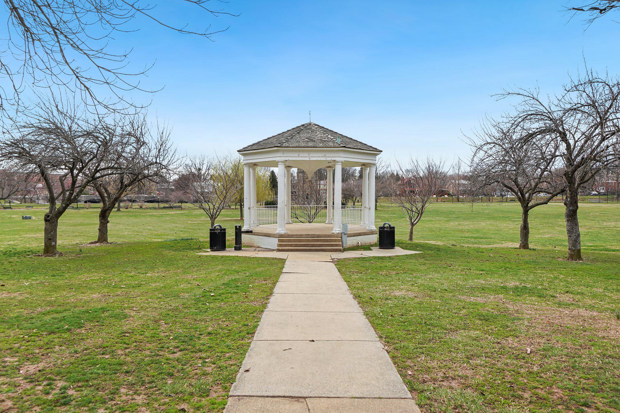 Frederick, Maryland, 21701, United States, 4 Bedrooms Bedrooms, ,4 BathroomsBathrooms,Residential,Active,2031418