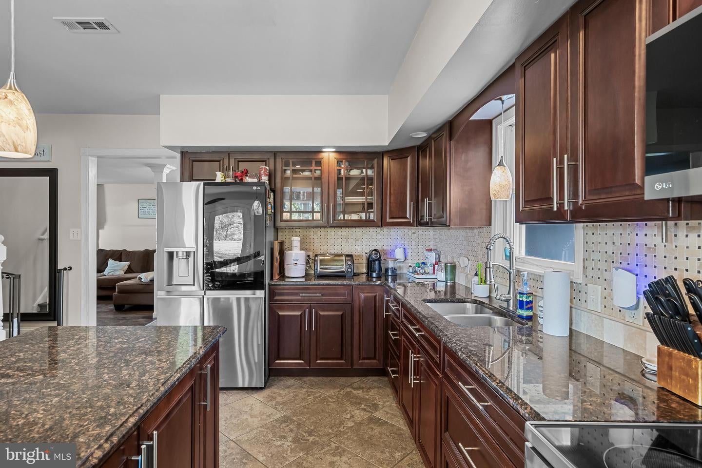 Delanco, New Jersey, 08075, United States, 5 Bedrooms Bedrooms, ,3 BathroomsBathrooms,Residential,Active,1914605