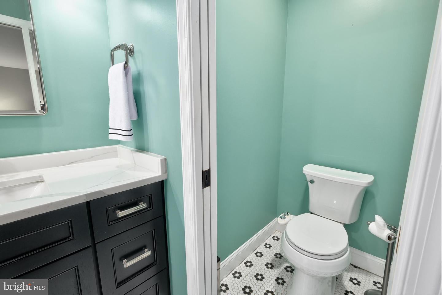 Fairfax Station, Virginia, 22039, United States, 4 Bedrooms Bedrooms, ,3 BathroomsBathrooms,Residential,Active,1936424