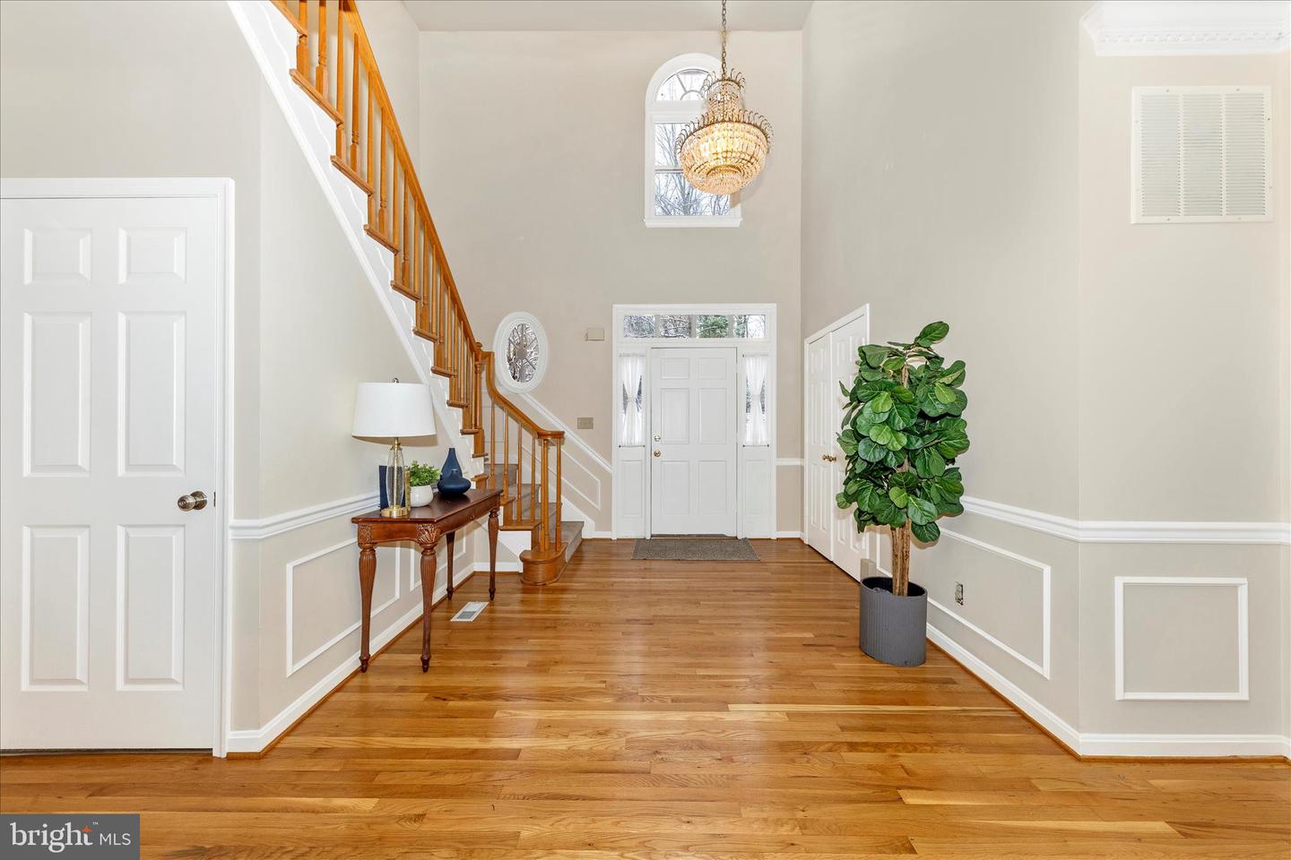 Potomac, Maryland, 20854, United States, 4 Bedrooms Bedrooms, ,5 BathroomsBathrooms,Residential,Active,2002617