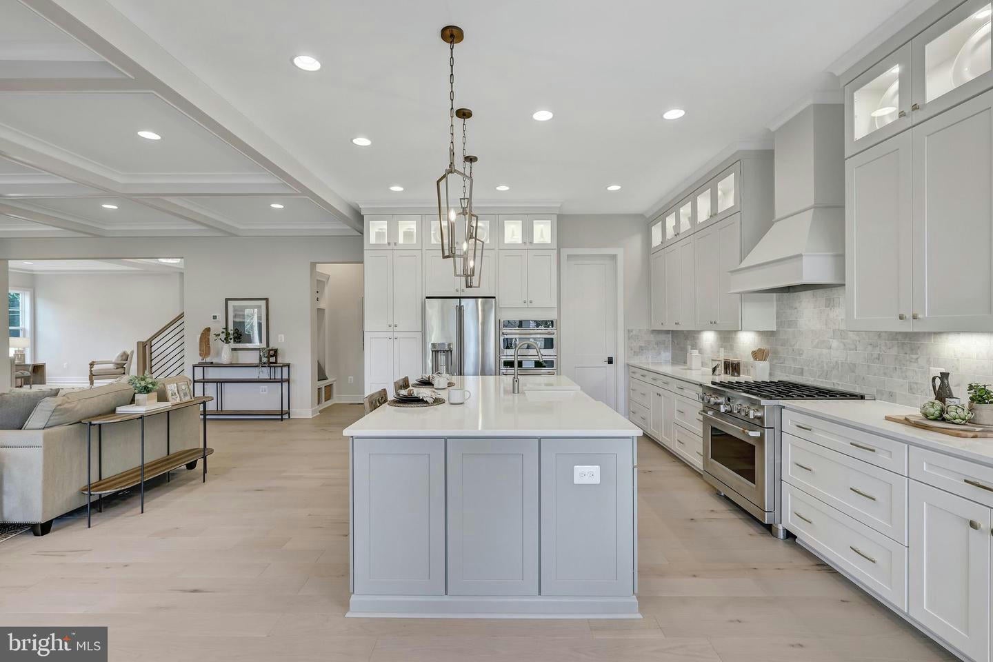 Arlington, Virginia, 22207, United States, ,Residential,Pending,1702157