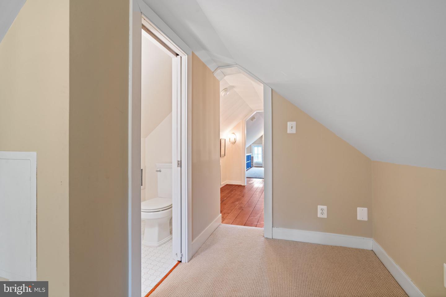 Leesburg, Virginia, 20175, United States, 4 Bedrooms Bedrooms, ,5 BathroomsBathrooms,Residential,Active,2011862