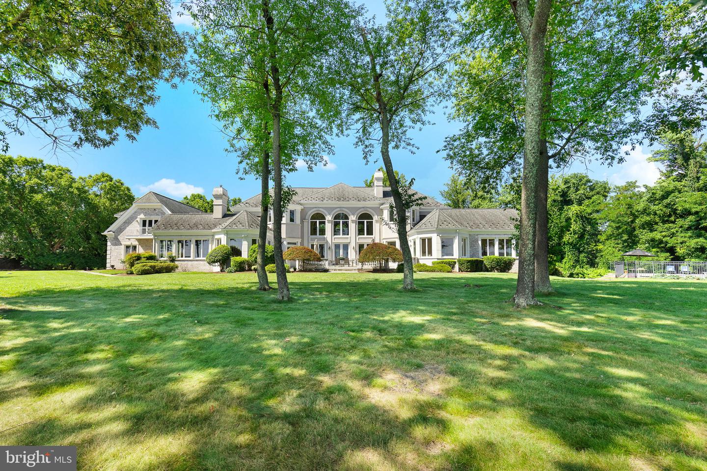 Lorton, Virginia, 22079, United States, 6 Bedrooms Bedrooms, ,8 BathroomsBathrooms,Residential,Active,1933878