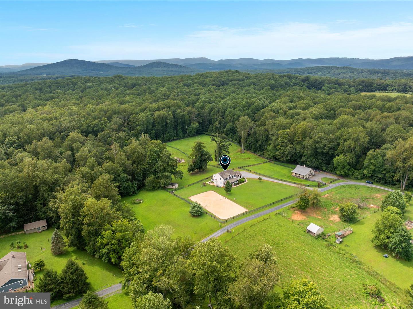 Amissville, Virginia, 20106, United States, 4 Bedrooms Bedrooms, ,4 BathroomsBathrooms,Residential,Active,1929462