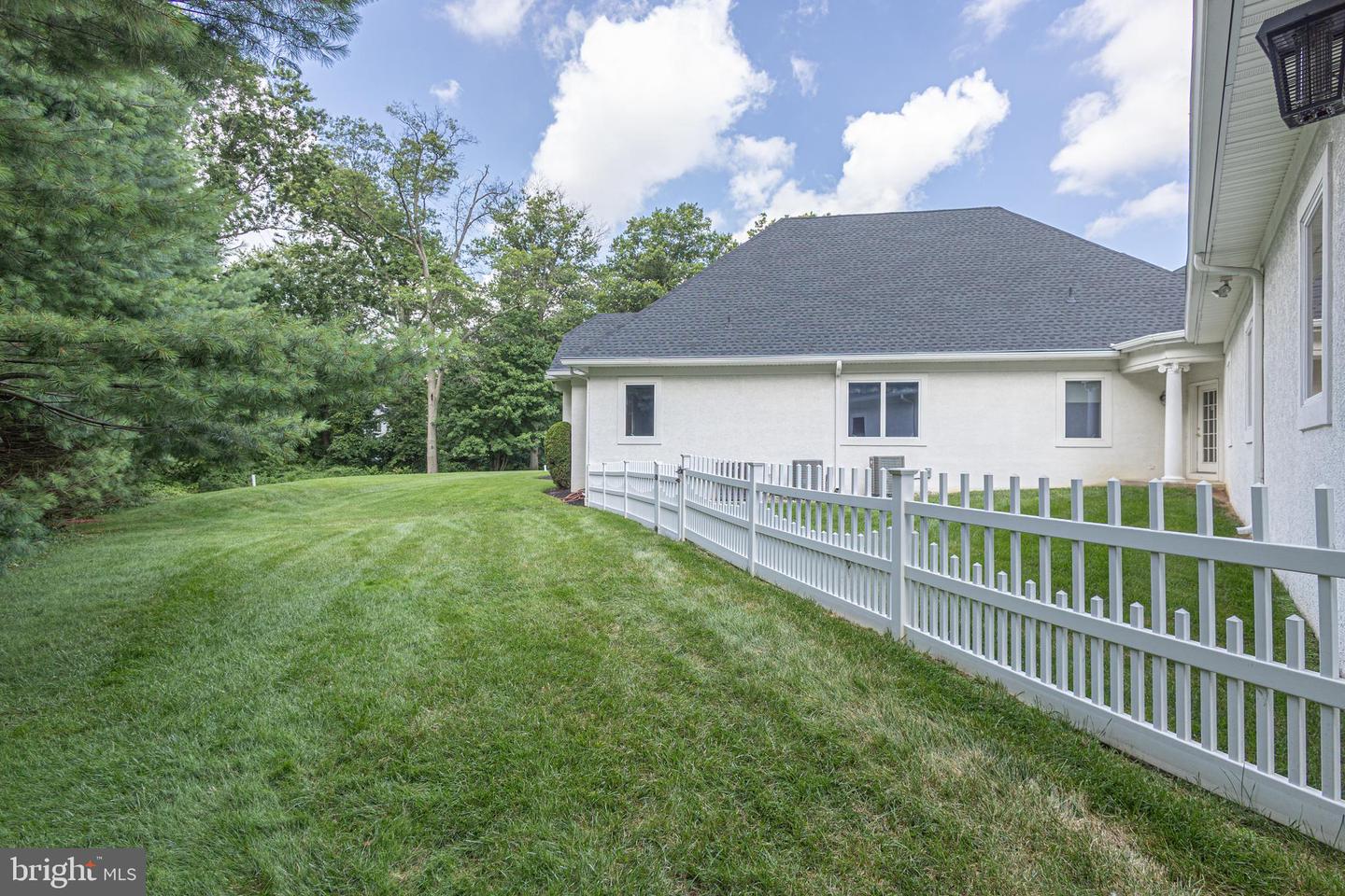 Moorestown, New Jersey, 08057, United States, 5 Bedrooms Bedrooms, ,7 BathroomsBathrooms,Residential,Active,1889333