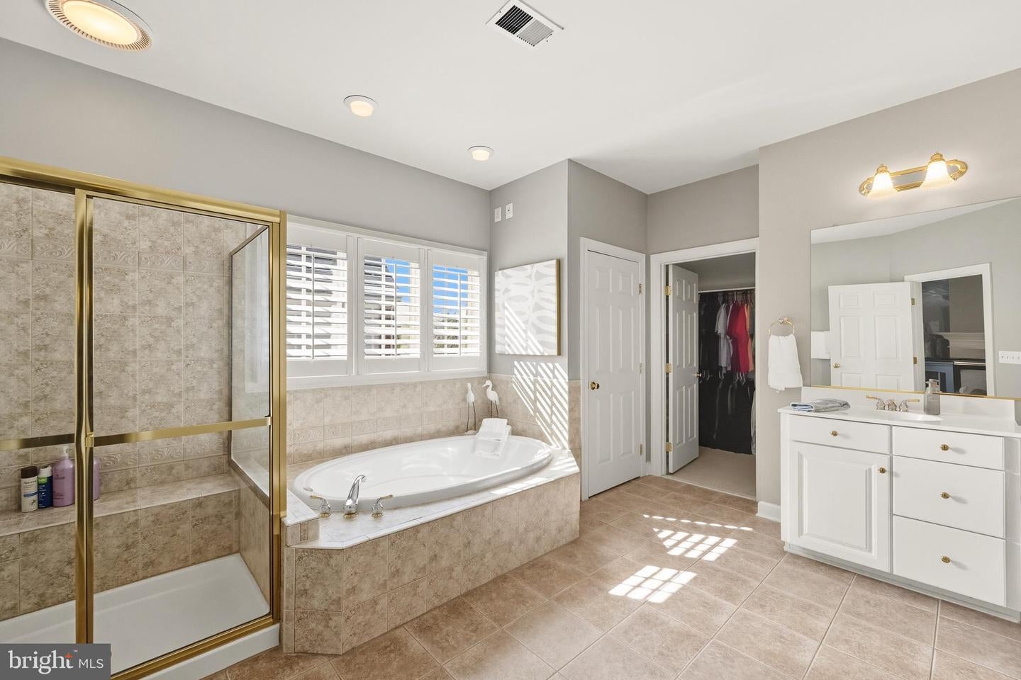 Haymarket, Virginia, 20169, United States, 5 Bedrooms Bedrooms, ,5 BathroomsBathrooms,Residential,Active,1961953